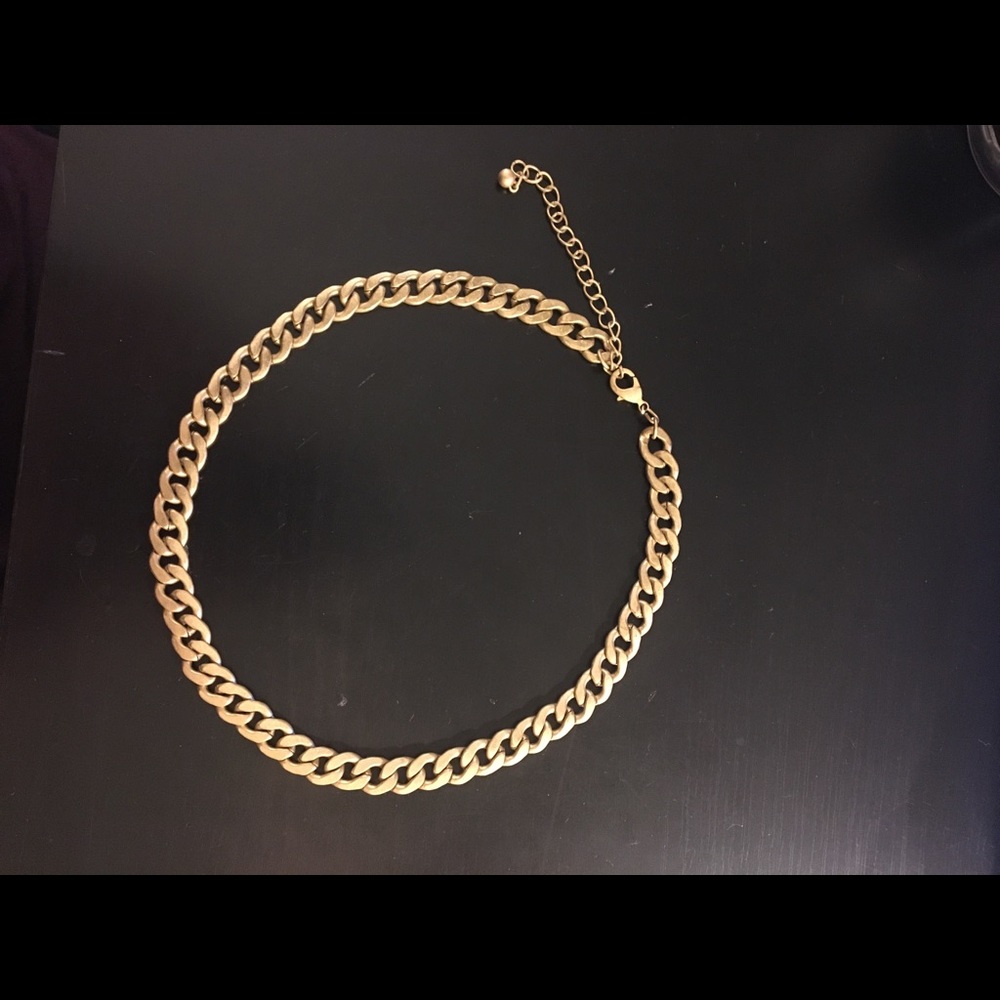 Gold chain necklace